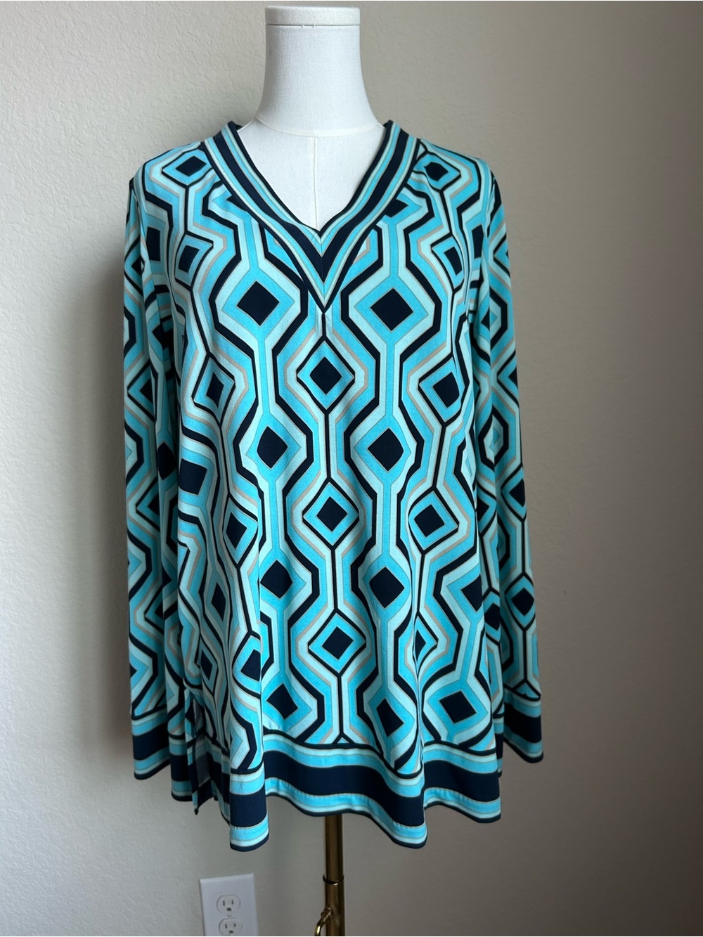 MICHAEL Michael Kors Aqua and Navy Geometric V-Neck Tunic